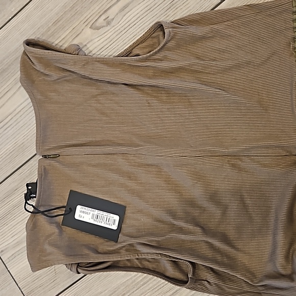 🎉HP🎉 PAIGE Samosa midi dress - Picture 10 of 10